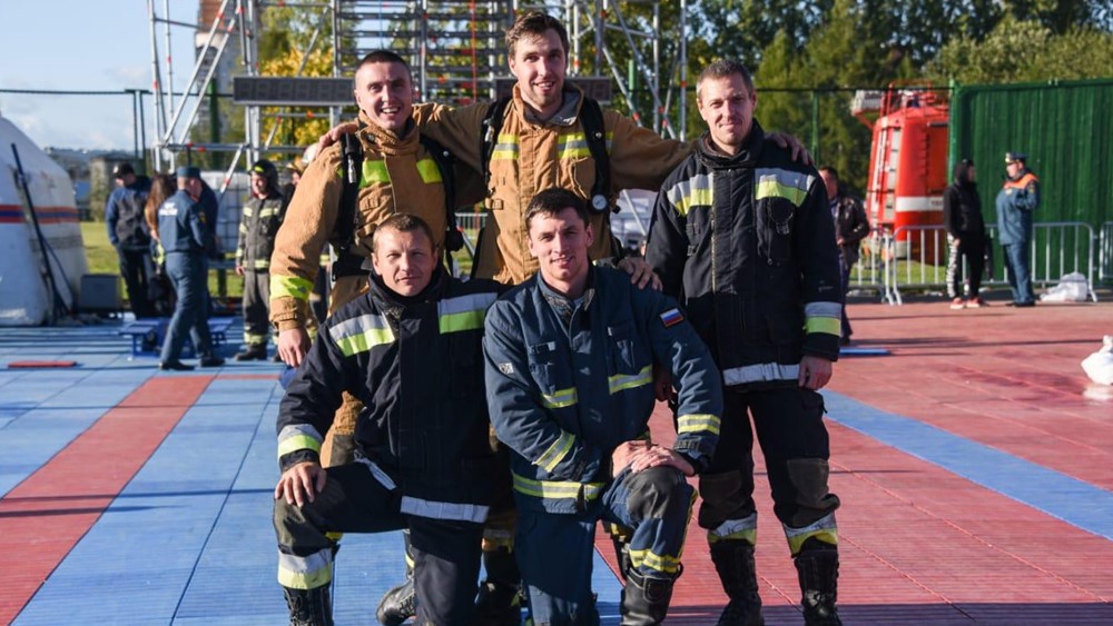Команда Кронштадта стала призером соревнований «Сильнейший пожарный»