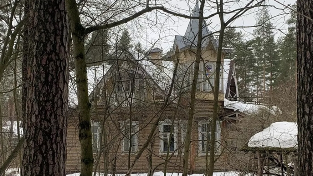 В Курортном районе три деревянные дачи признали объектами культурного наследия