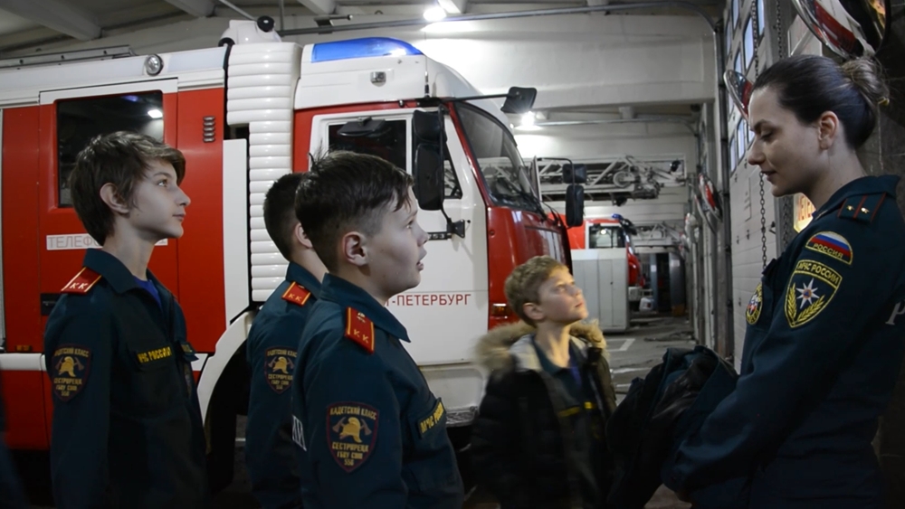 В сестрорецкой пожарно-спасательной части провели экскурсию для школьников