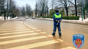 ОГИБДД Курортного района призывает к вниманию на дорогах в непогоду
