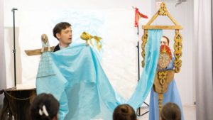 В выставочном зале «Арт-Курорт» пройдет детский спектакль-путешествие по сказкам Пушкина