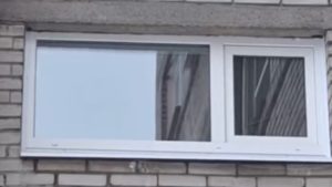 В сестрорецкой многоэтажке установили новые окна