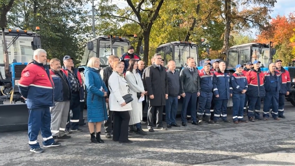 В Курортном районе прошел осенний смотр коммунальной техники