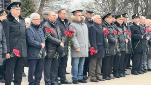 В Курортном районе почтили моряков-подводников
