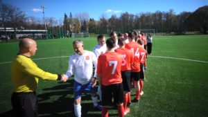 Правительство и силовики сыграли в футбол в парке «Дубки»